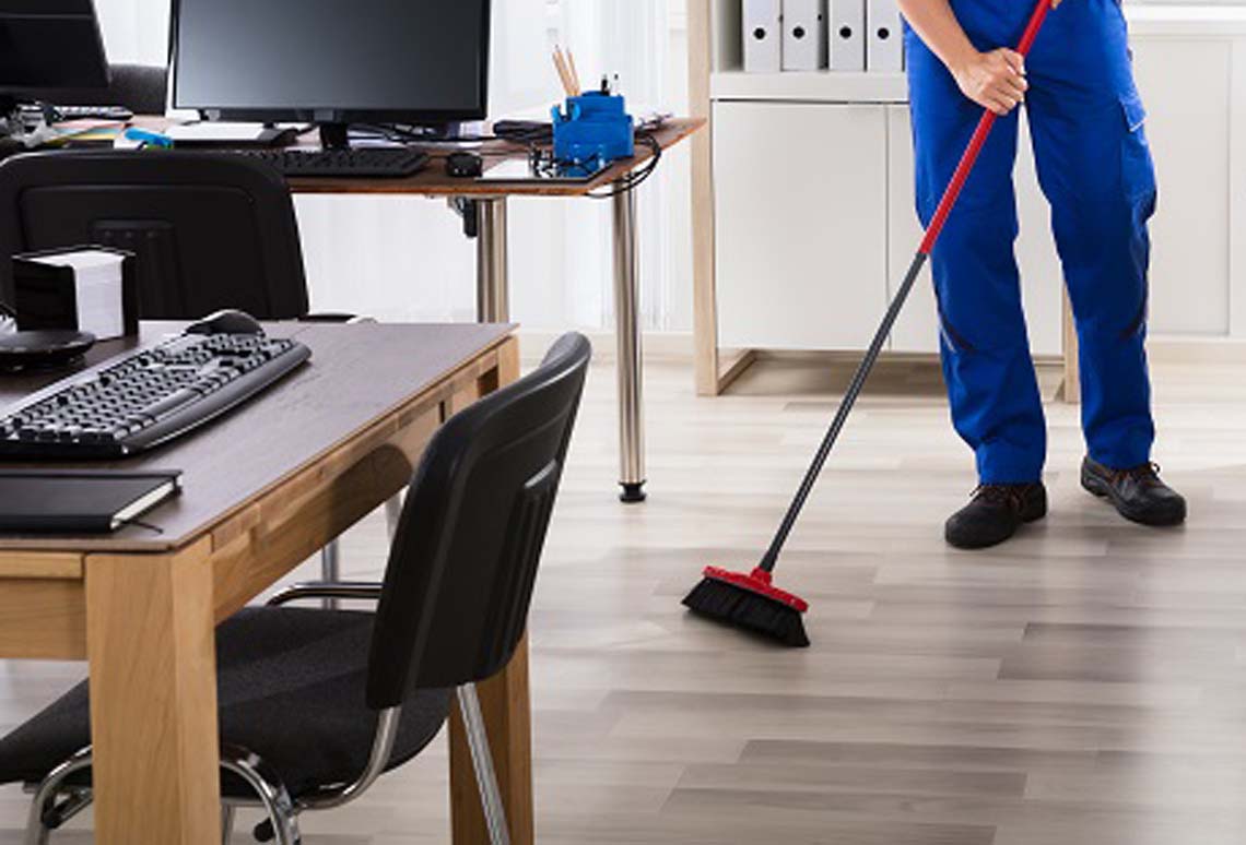 Робот-пылесос xiaomi viomi cleaning robot. Робот-пылесос viomi cleaning robot v3. Робот пылесос убирает. Робот-пылесос viomi cleaning robot v3. Реклама робота пылесоса.